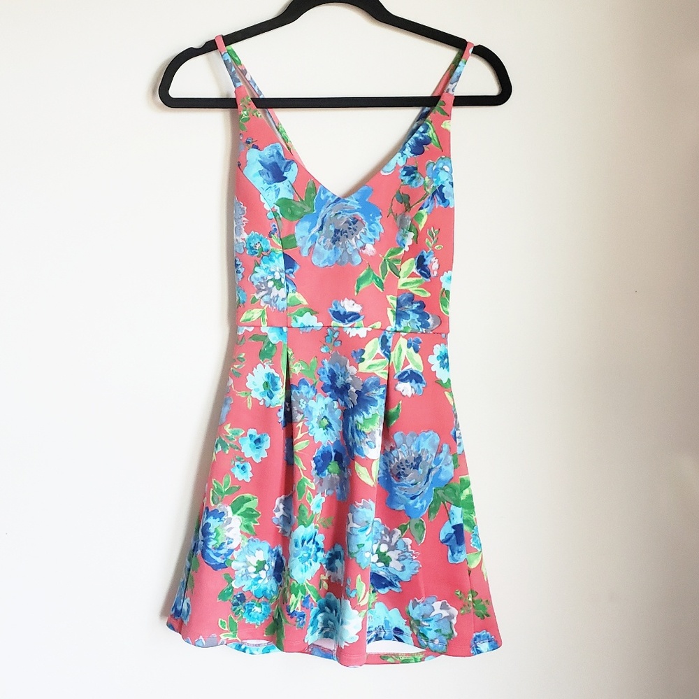 Crystal Doll Coral And Blue Dress Size 1 Junior's